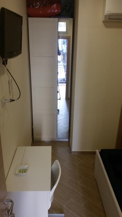 B&B Residenza Il Castello Napoli Exterior foto